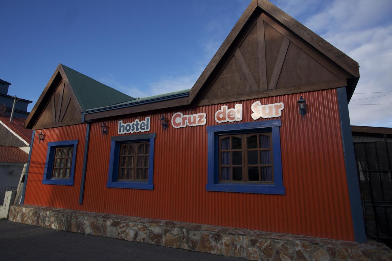 Hostel Cruz Del Sur Ushuaia Exterior photo