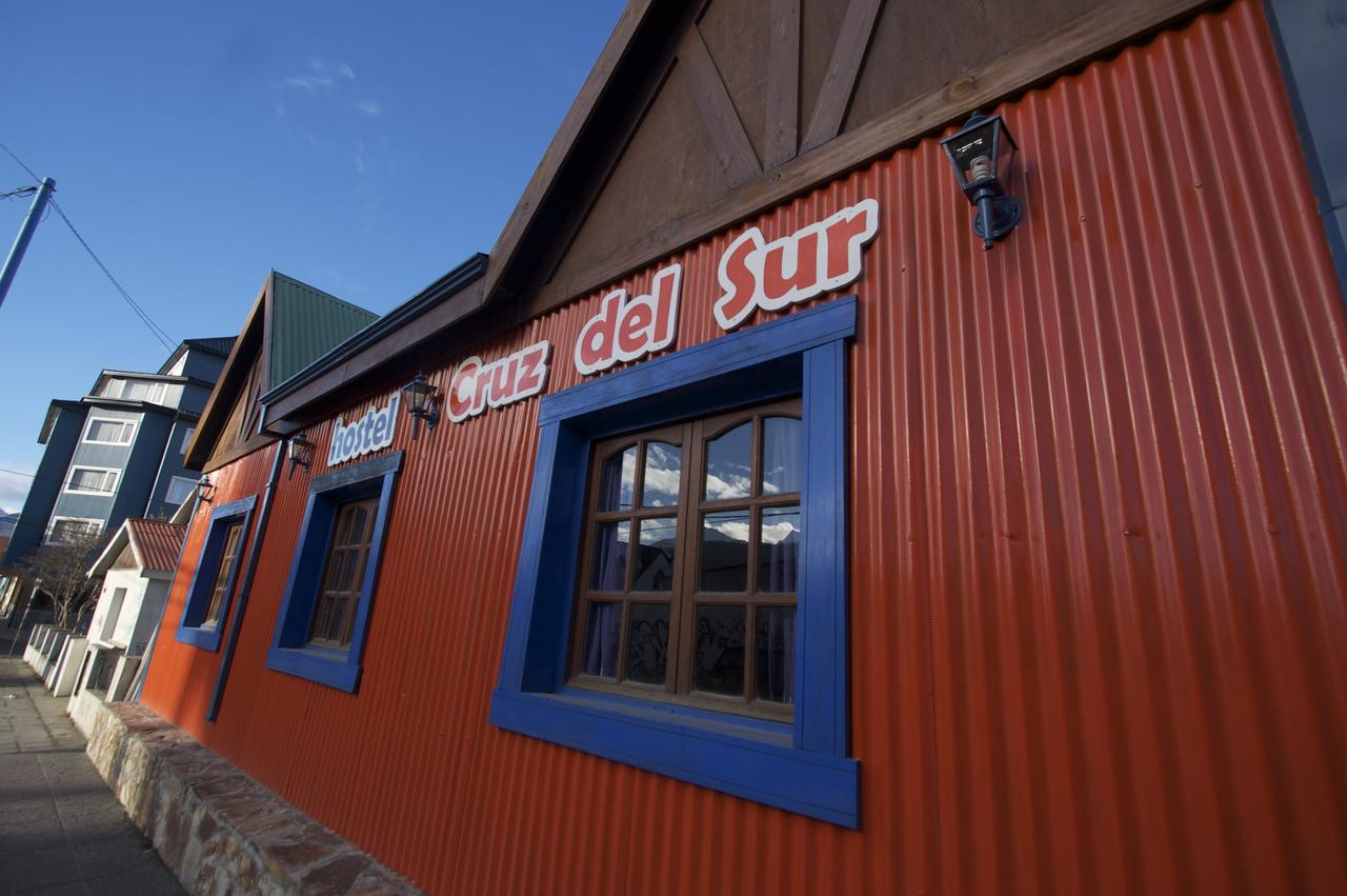 Hostel Cruz Del Sur Ushuaia Exterior photo